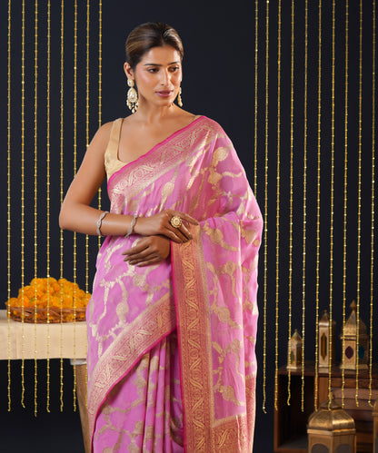 GULAABI JAAL